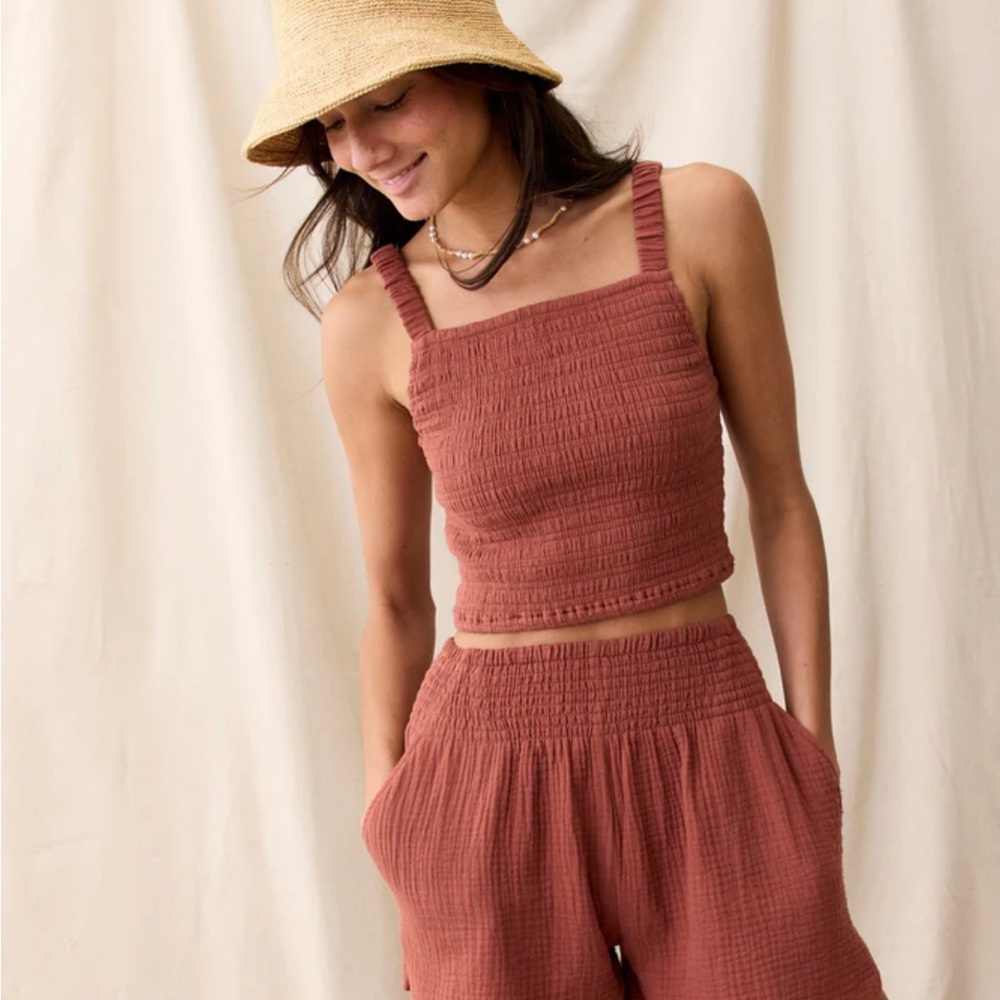 Marine Layer Cali Double Cloth Short in Rust, Size Medium